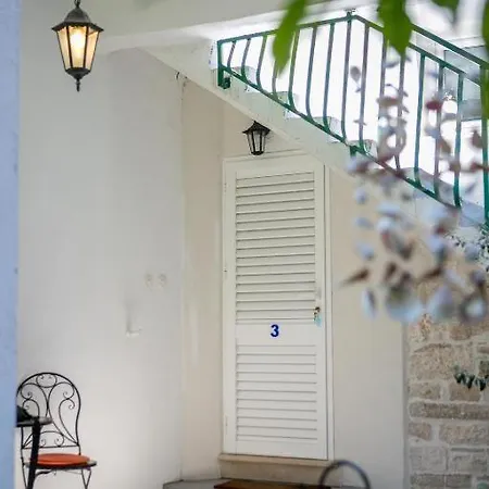Oro Old Town Steps From The Sea Apartman *